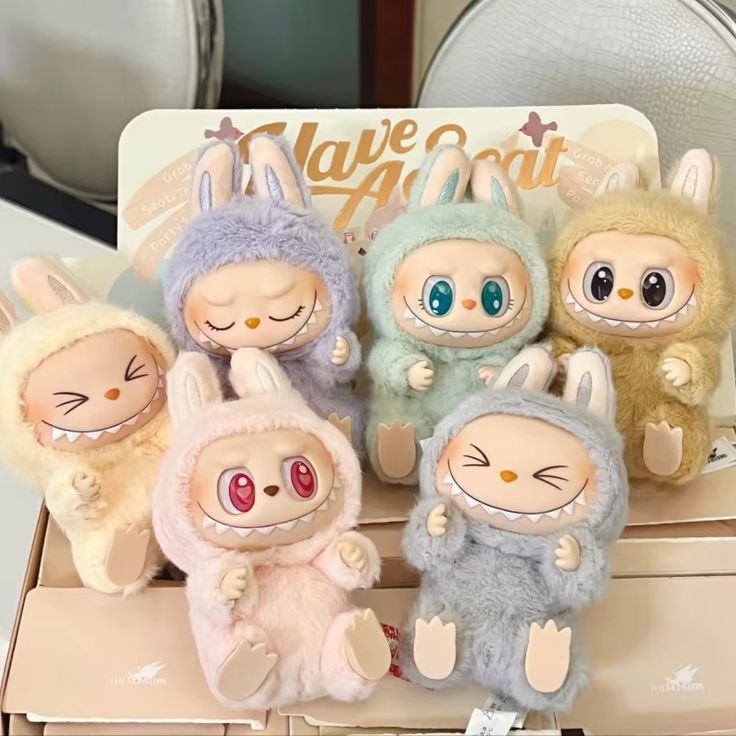 LABUBU® Surprise Box – Authentic Vinyl Plush Inside!